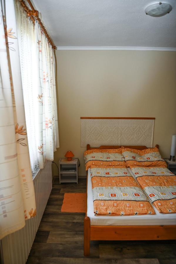 Hotel Angéla Vendegház Tokaj Esterno foto