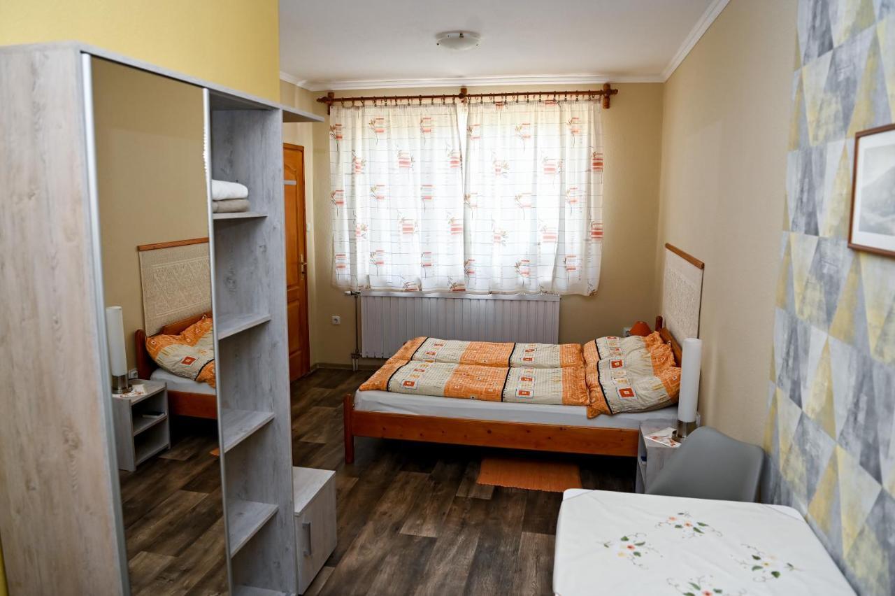 Hotel Angéla Vendegház Tokaj Esterno foto