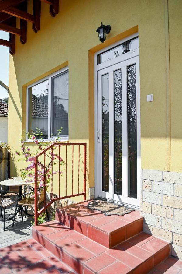 Hotel Angéla Vendegház Tokaj Esterno foto