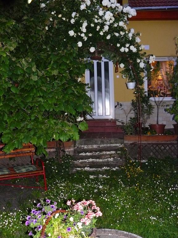 Hotel Angéla Vendegház Tokaj Esterno foto